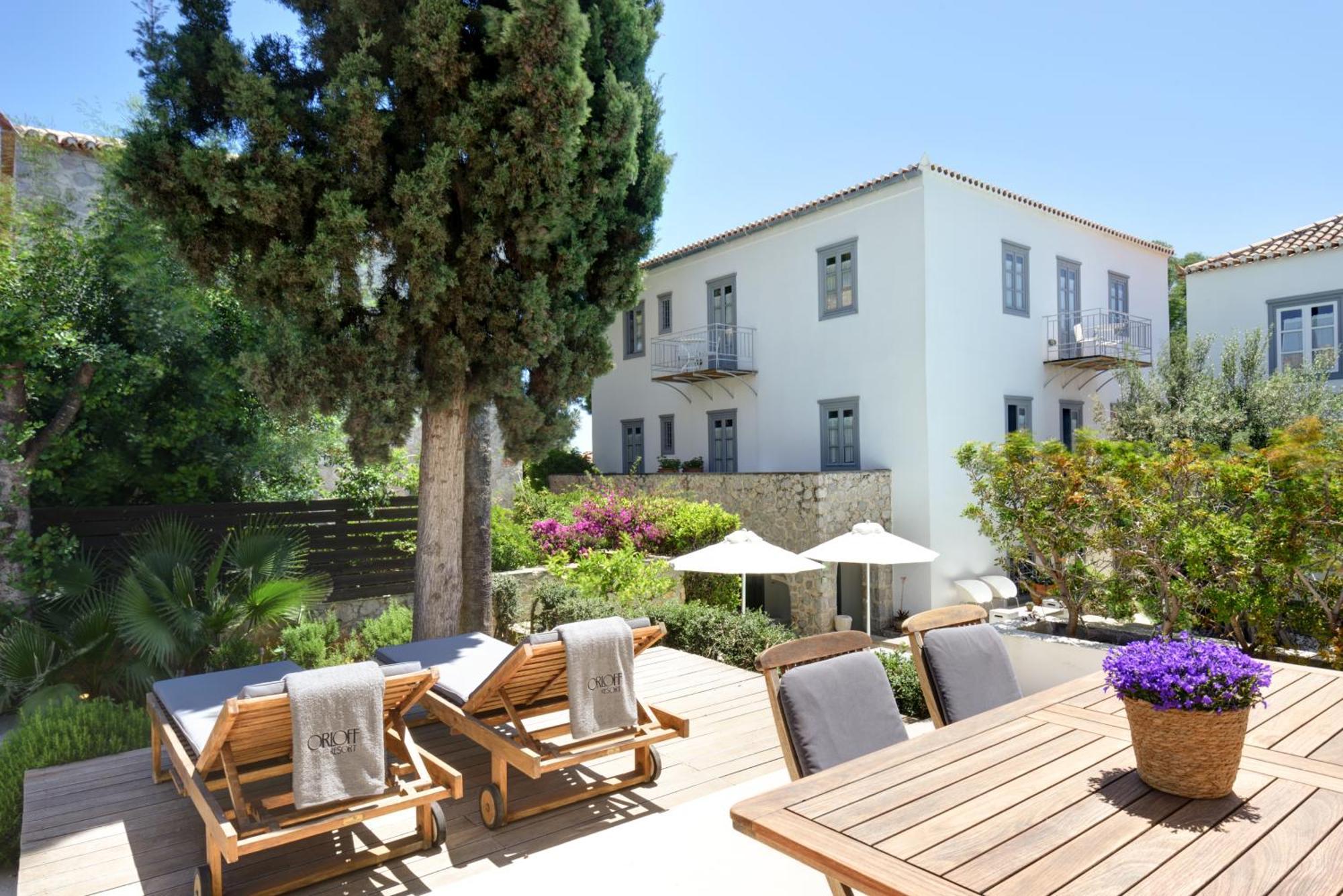 Orloff Aparthotel Spétses